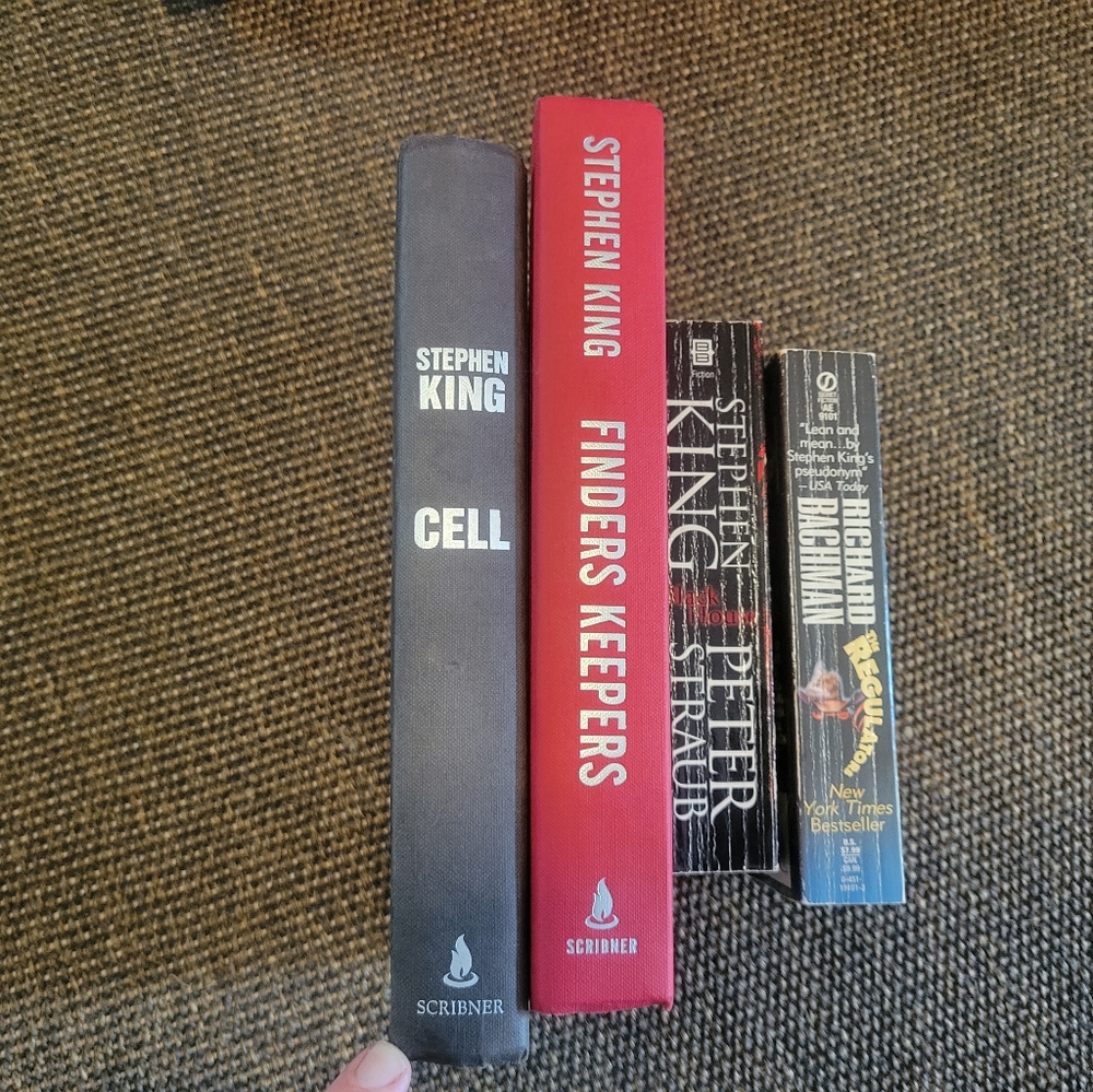 LOT of 4 Stephen King Novels - 2 HB/2PB books Good condition